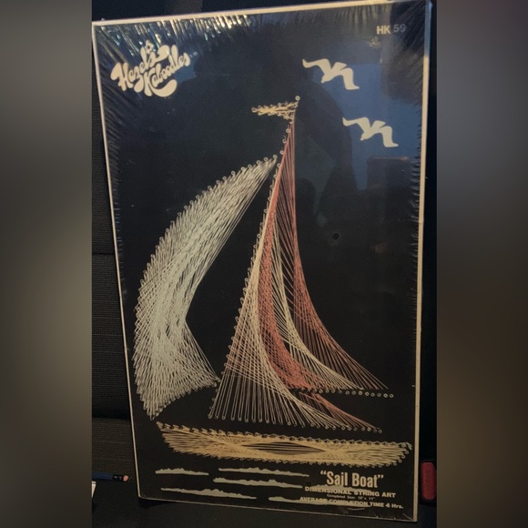80’s string art unopened. - Picture 1 of 1